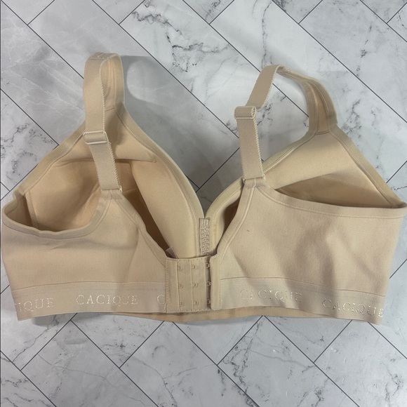 NWOT Cacique Lane Bryant Womens Bra Cream Lightly Lined NO WIRE 40C - Picture 4 of 10